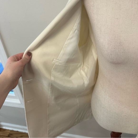 $648 Frame oversized cut edge blazer in off white- Size XS - Picture 8 of 10
